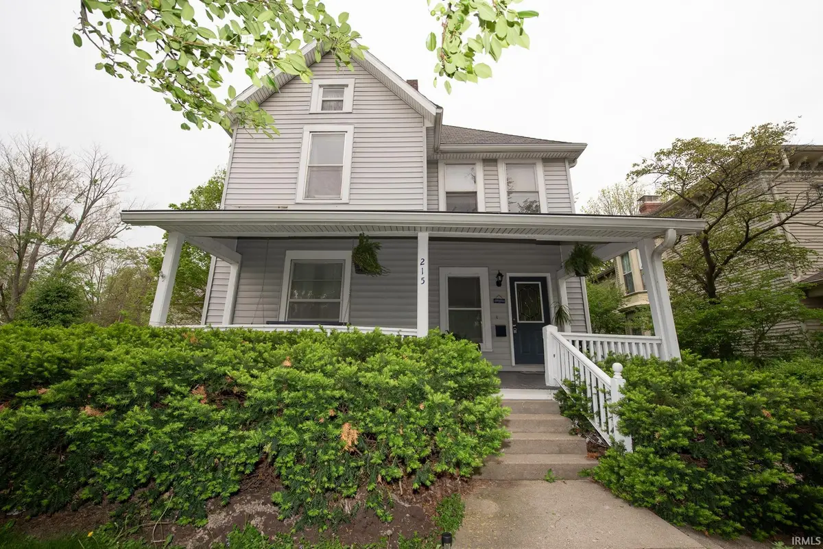 215 S Grant Avenue, Crawfordsville, IN 47933 - #1