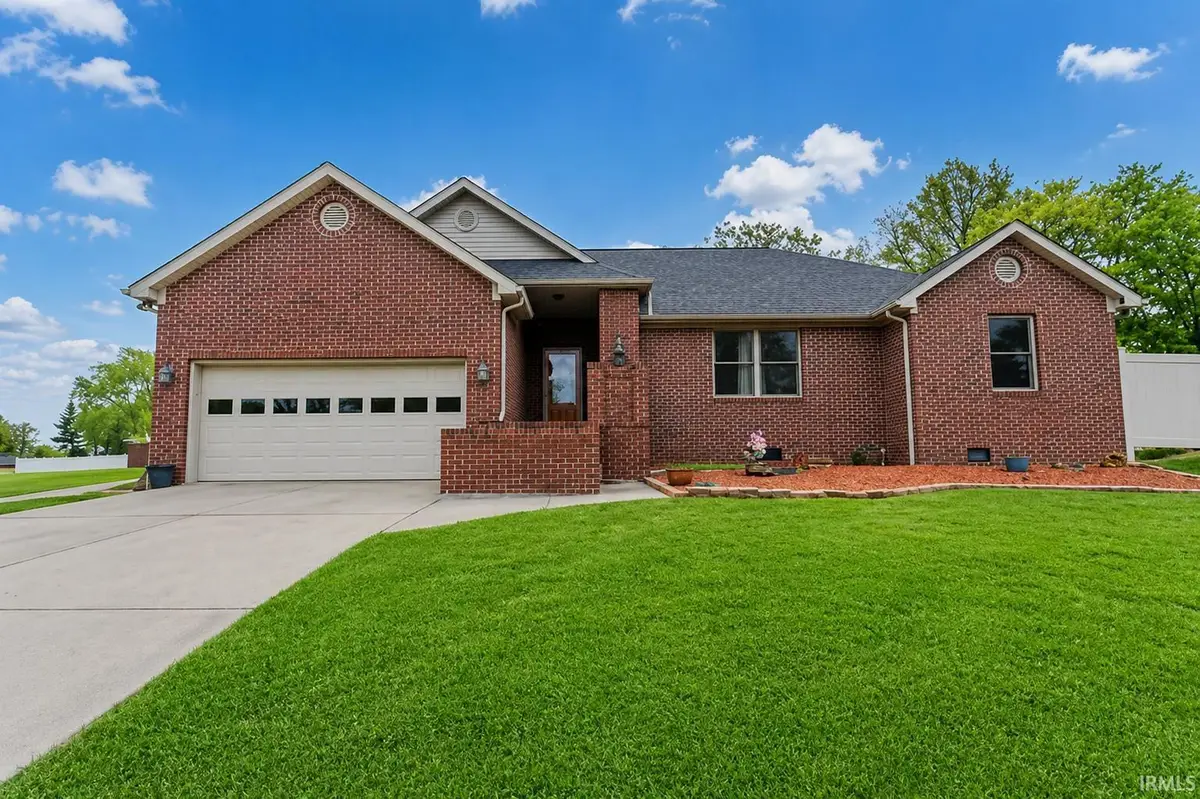 808 S Concord Dr, Princeton, IN 47670 - #1