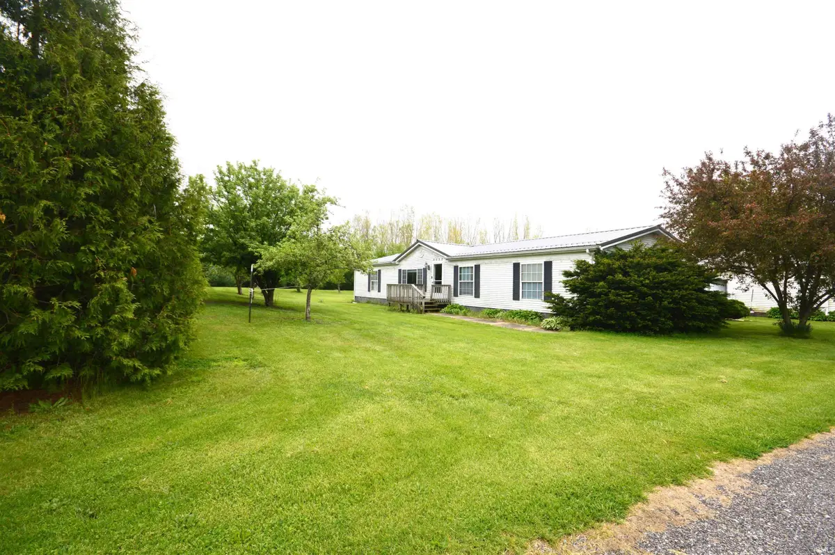 8552 E Sr 4 Highway, Walkerton, IN 46574 - #1