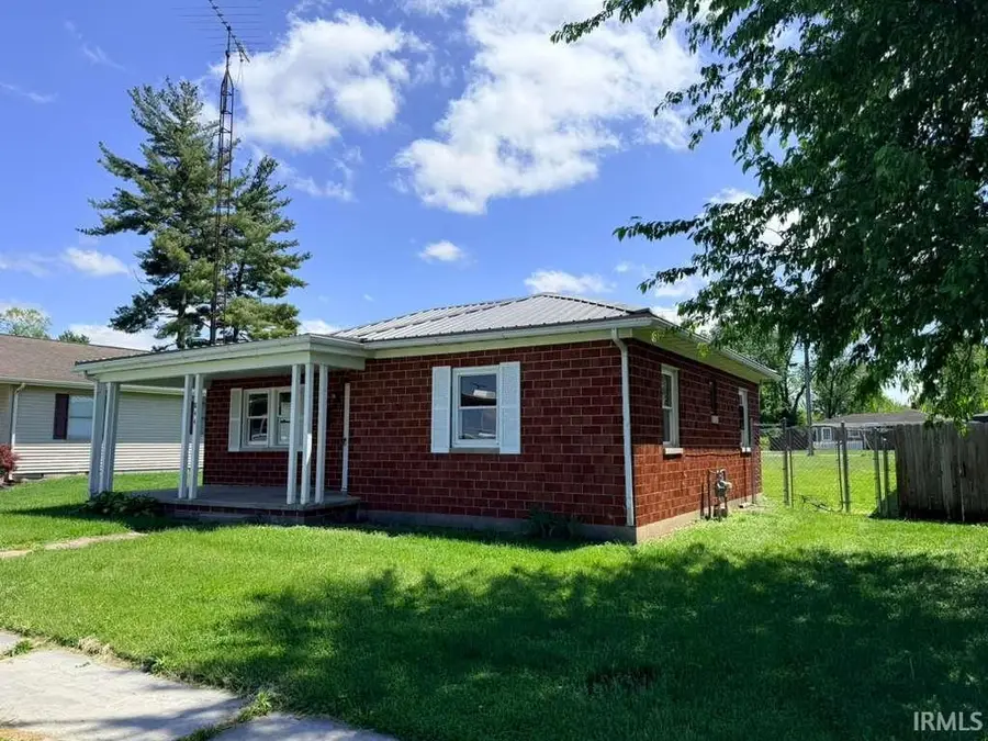 844 W Frank Street, Mitchell, IN 47446 - #2