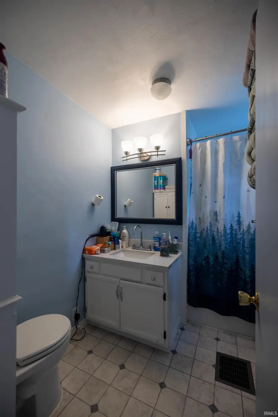 200 N Delaware Street, Albany, IN 47320 - #2