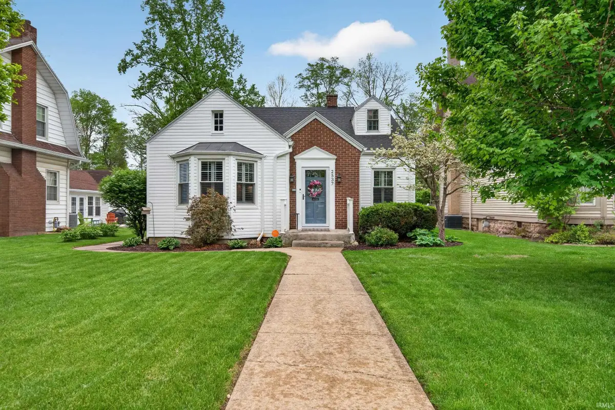 2537 E Broadway, Logansport, IN 46947 - #1