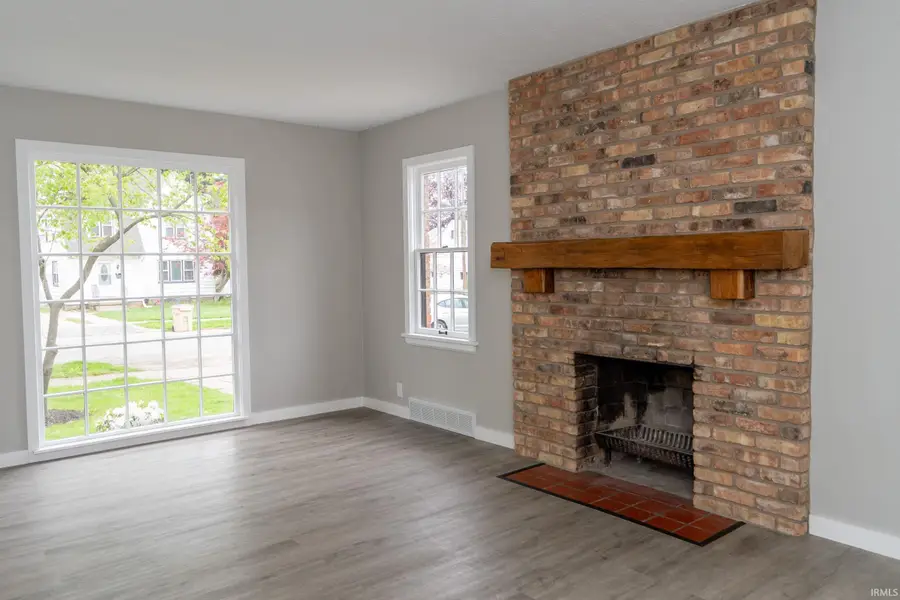 1140 E Victoria Street, South Bend, IN 46614 - #3