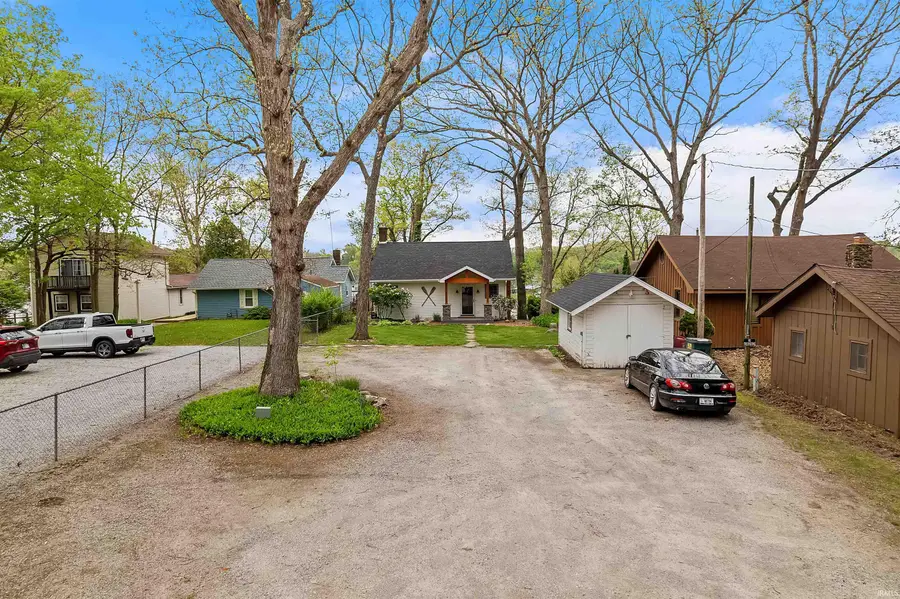 2713 S Airport Road, Monticello, IN 47960 - #3