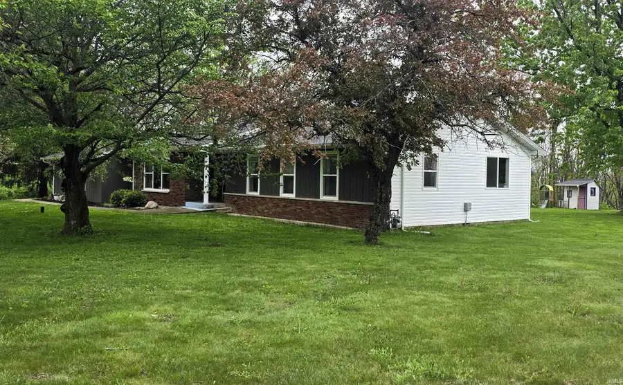 2103 E Wallace Road, Kendallville, IN 46755 - #3