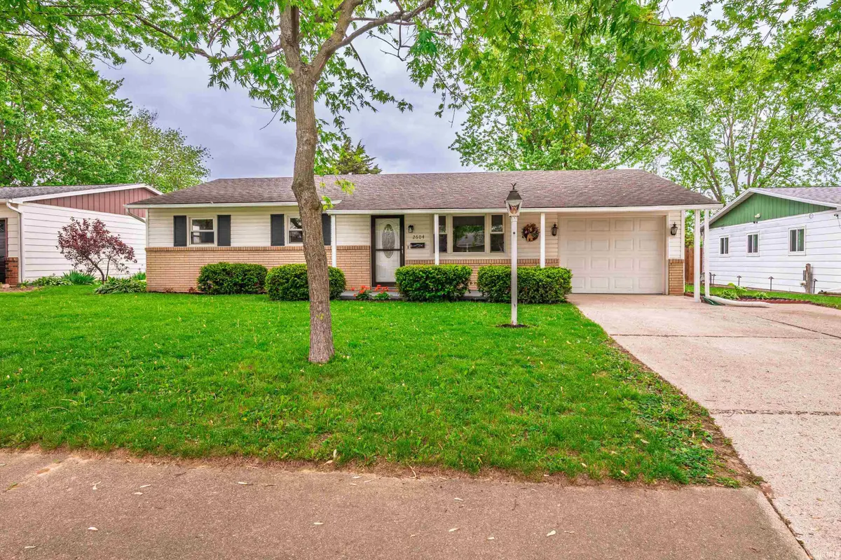 2604 E 27th Street, Muncie, IN 47302 - #1