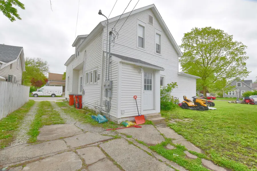 318 S Illinois Street, Monticello, IN 47960 - #2