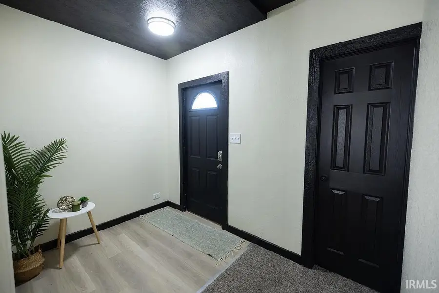 108 N Summit Street, Summitville, IN 46070 - #3