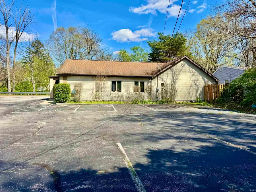 1227 E Bristol Street, Elkhart, IN 46514 - #3