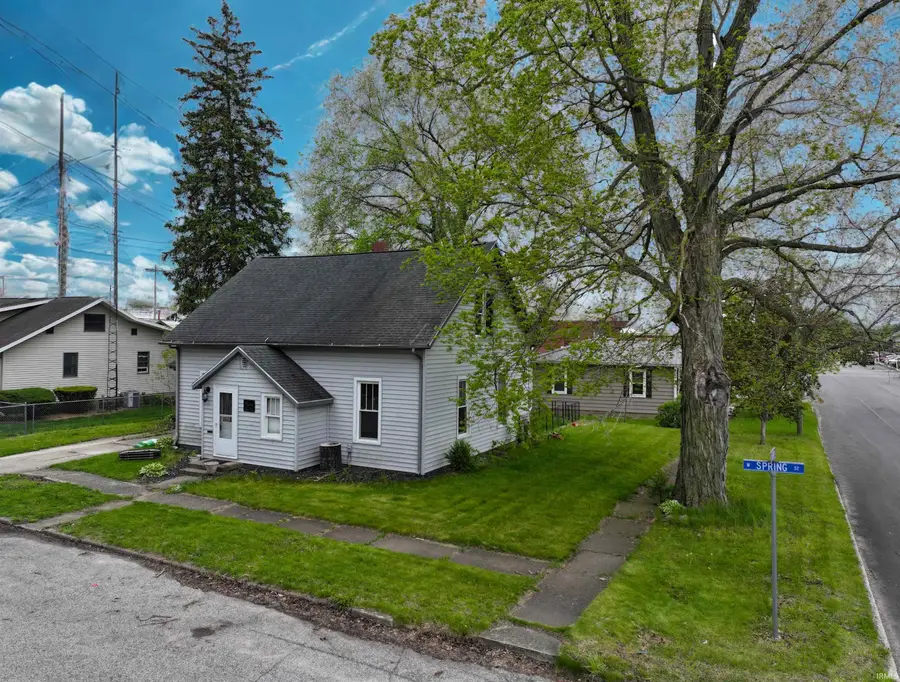 121 W Spring Street, Winamac, IN 46996 - #2