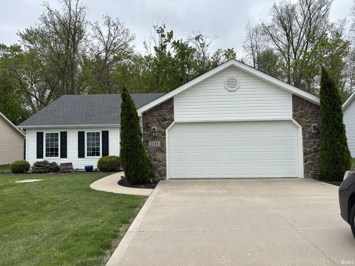 2111 Mcnair Lane, Auburn, IN 46706 - #1