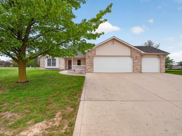 1402 Barrington Drive, Auburn, IN 46706
