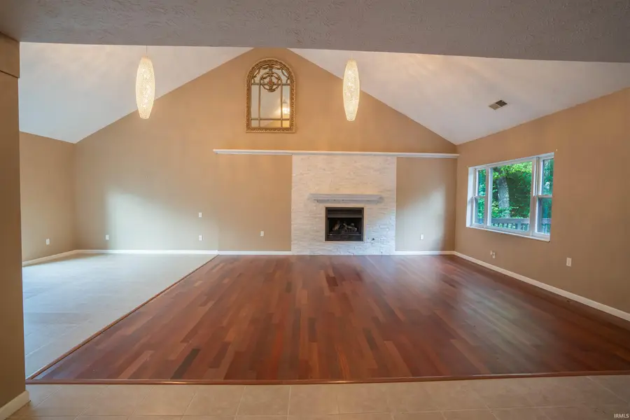 1120 N Diamond Point Court, Monticello, IN 47960 - #3