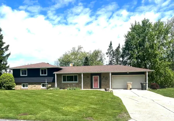 1237 Hampshire Drive, South Bend, IN 46614