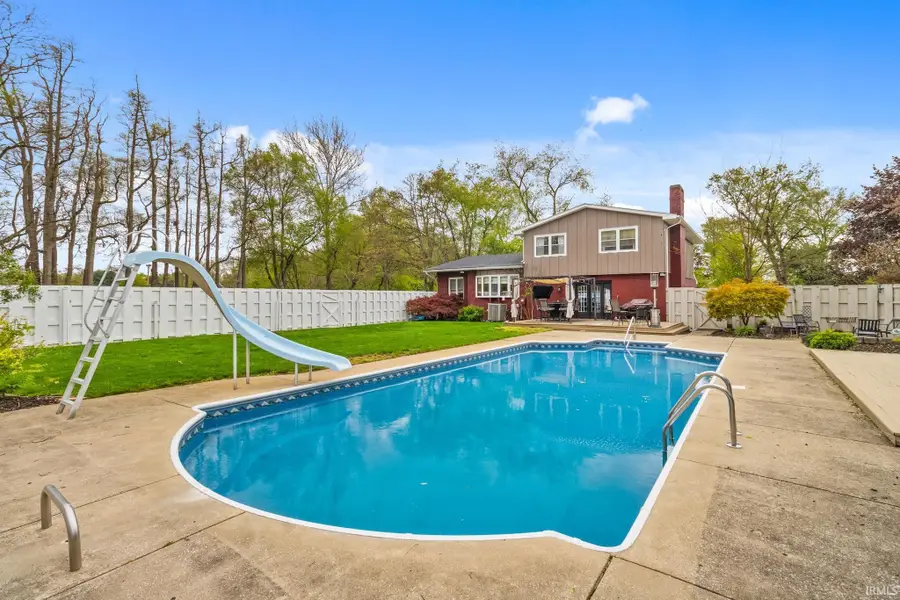 53040 Glenmoor Street, Elkhart, IN 46514 - #2
