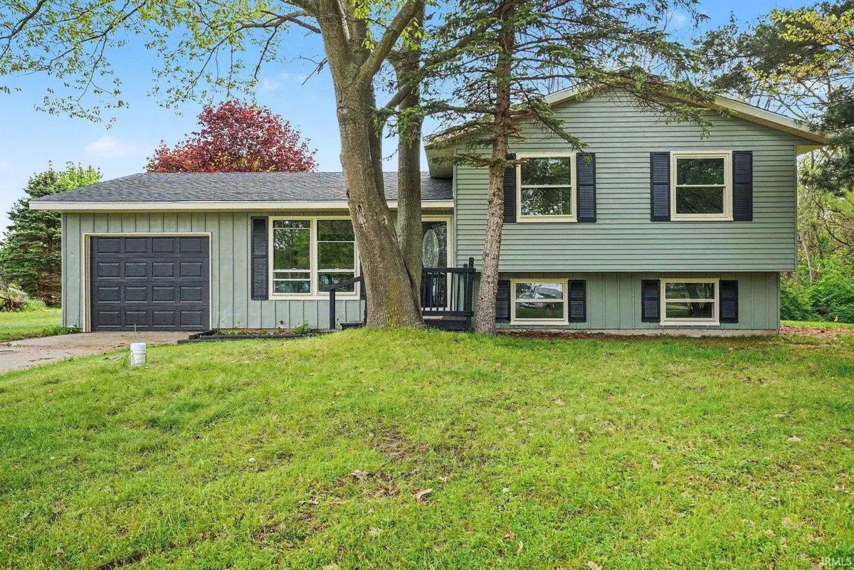52283 Reynolds Drive, Bristol, IN 46507 - #1