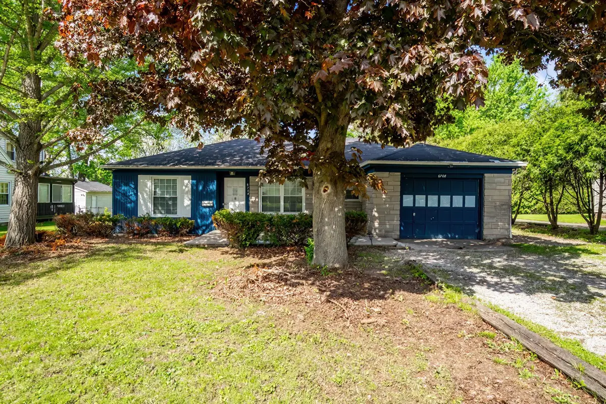 6708 S Calhoun Street, Fort Wayne, IN 46807 - #1
