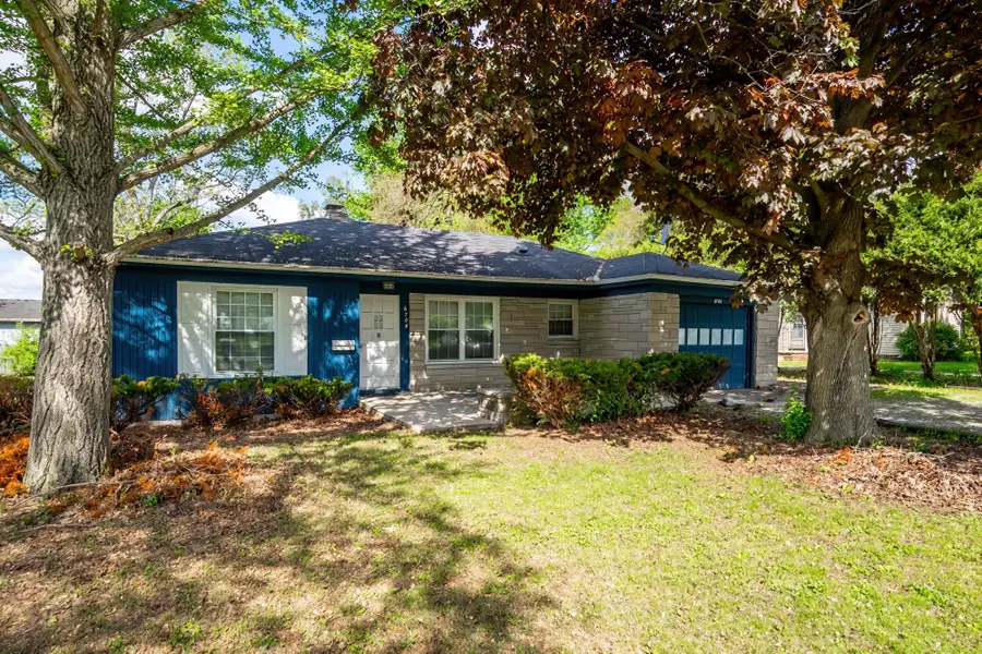 6708 S Calhoun Street, Fort Wayne, IN 46807 - #2