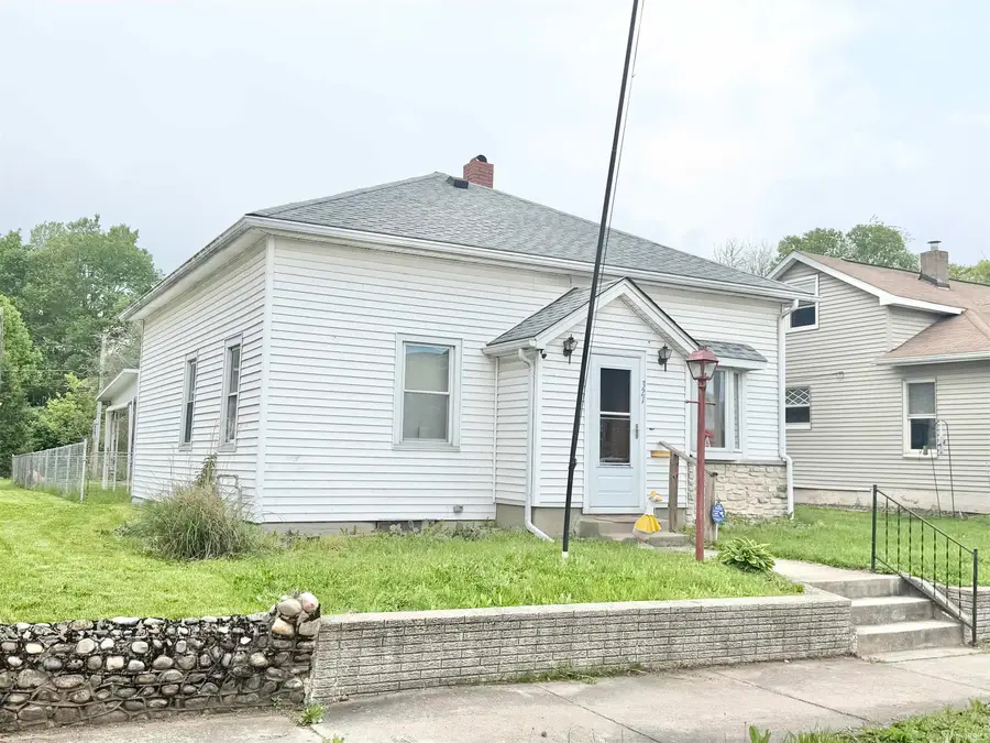 321 Day Street, Logansport, IN 46947 - #2