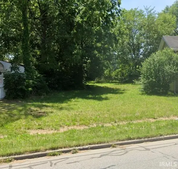 1728 Prairie Avenue, South Bend, IN 46613