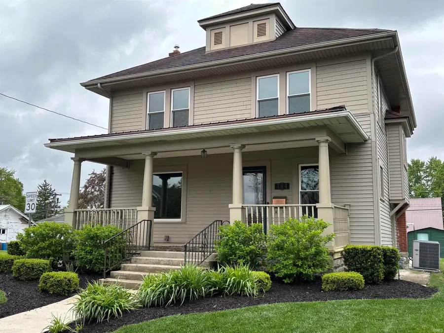 404 W Wiley Avenue, Bluffton, IN 46714 - #2