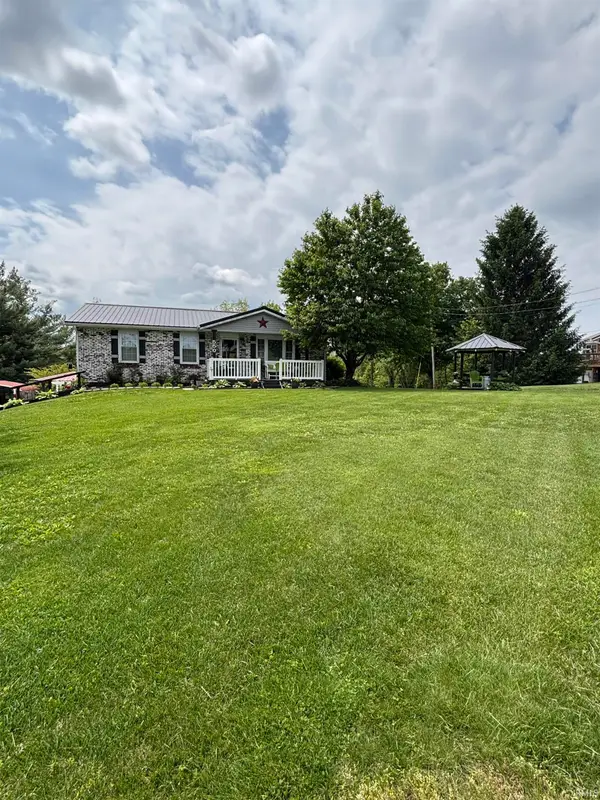 550 W Water Tower Road, Salem, IN 47167