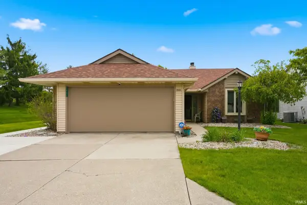 2931 Wood Knoll Lane, Fort Wayne, IN 46804