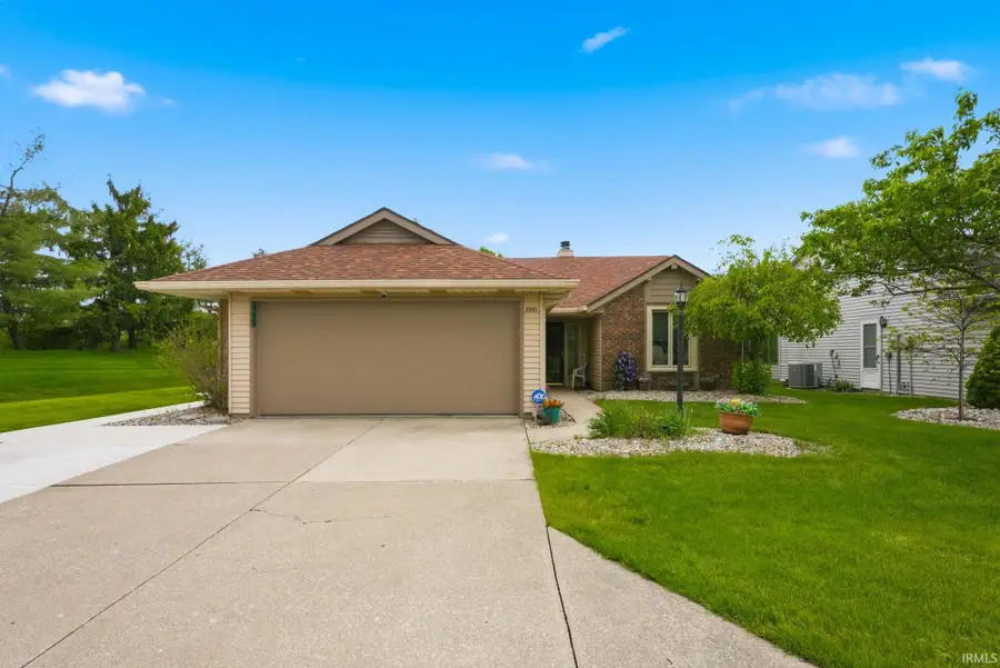 2931 Wood Knoll Lane, Fort Wayne, IN 46804 - #2