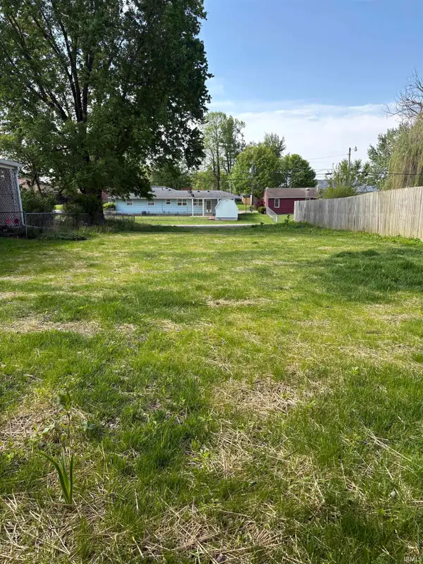 1701 E Clinton Street, Frankfort, IN 46041