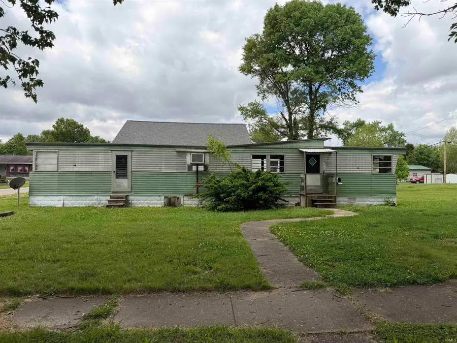 315-311 W Division Street, Oakland City, IN 47660 - #3