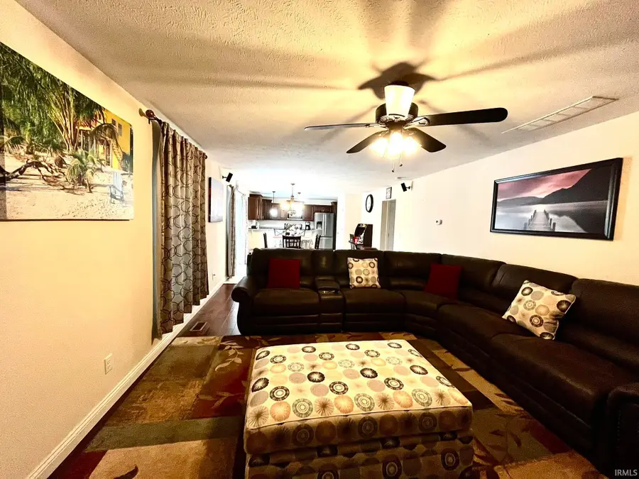 1340 Breezy Creek Drive, Evansville, IN 47720 - #3