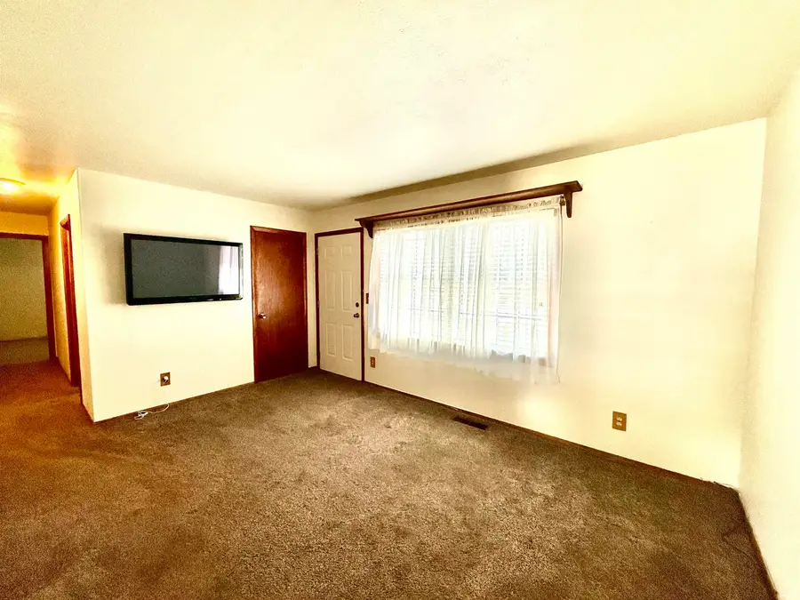 5606 Arrowhead Boulevard, Kokomo, IN 46902 - #3