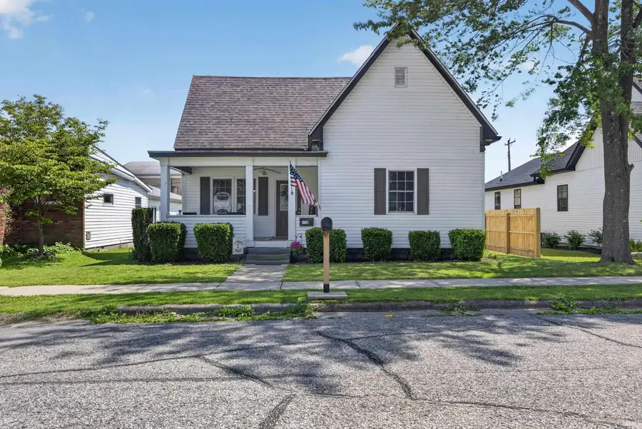 910 W Oak Street, Mitchell, IN 47446 - #2