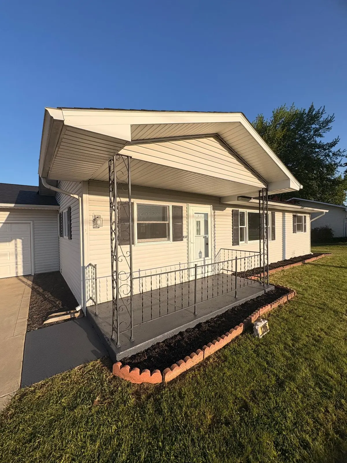 1206 Beckley Street, North Manchester, IN 46962 - #1