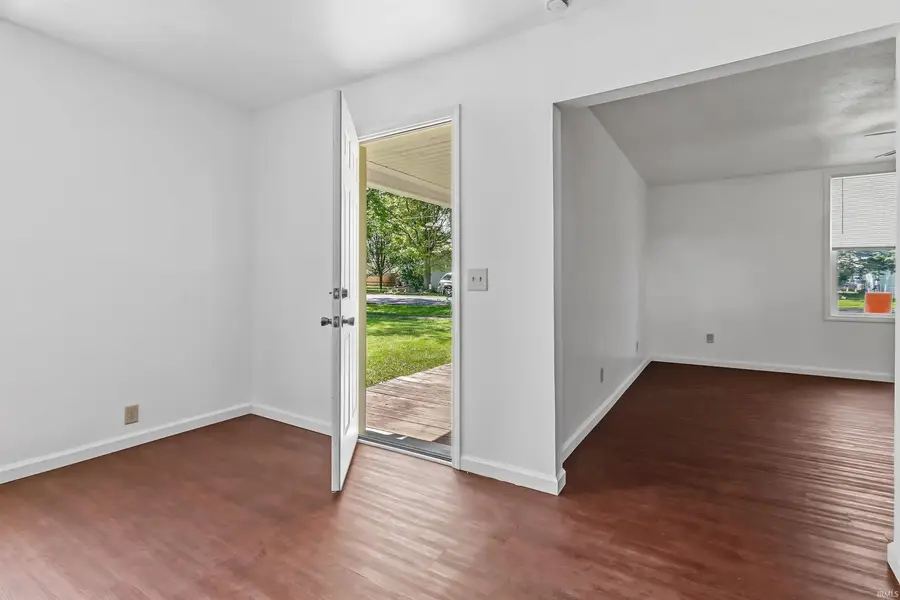 109 E 8th Street, Matthews, IN 46957 - #2