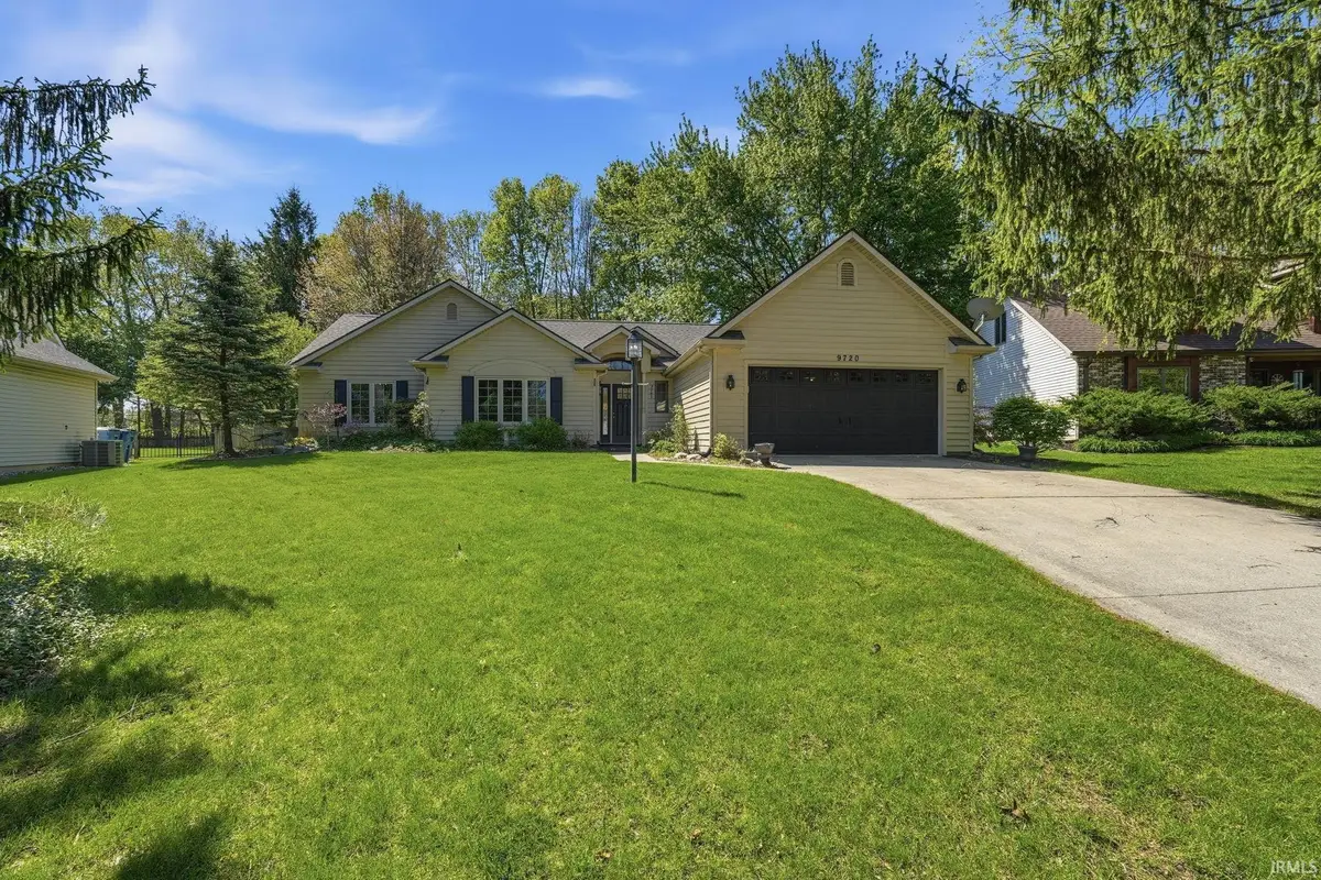 9720 Pioneer Trail, Leo, IN 46765 - #1