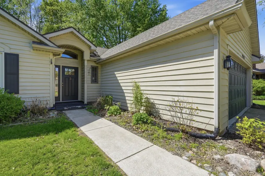 9720 Pioneer Trail, Leo, IN 46765 - #3