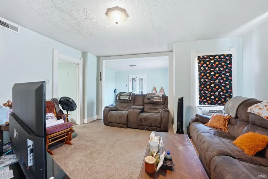 920 Warren Street, Huntington, IN 46750 - #3