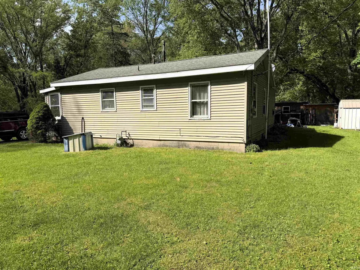 6550 E 725 North Road, Monterey, IN 46960 - #1