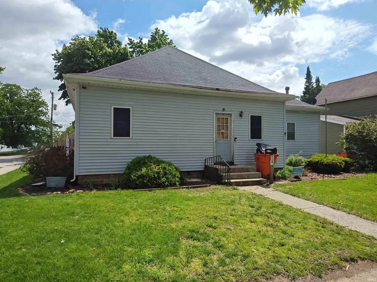 728 N Market Street, Winamac, IN 46996 - #1