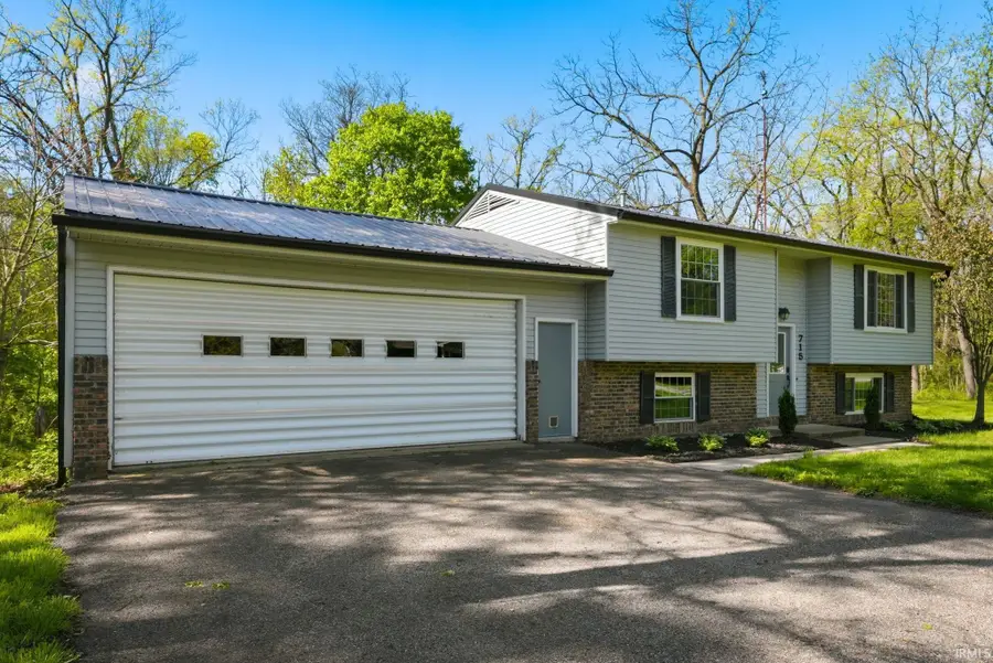 715 W 9th Street, Rochester, IN 46975 - #3