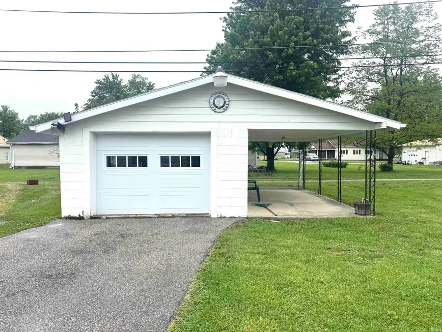 524 E Main Street, Jasonville, IN 47438 - #2