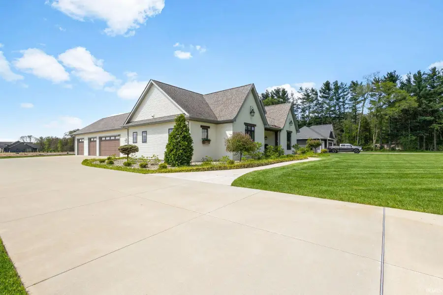 10700 Adams Road, Granger, IN 46530 - #2