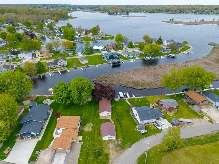 380 Lane 852 Snow Lake, Fremont, IN 46737 - #2