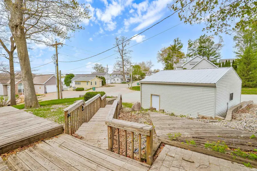 836 Chapman Lake Drive, Warsaw, IN 46582 - #3