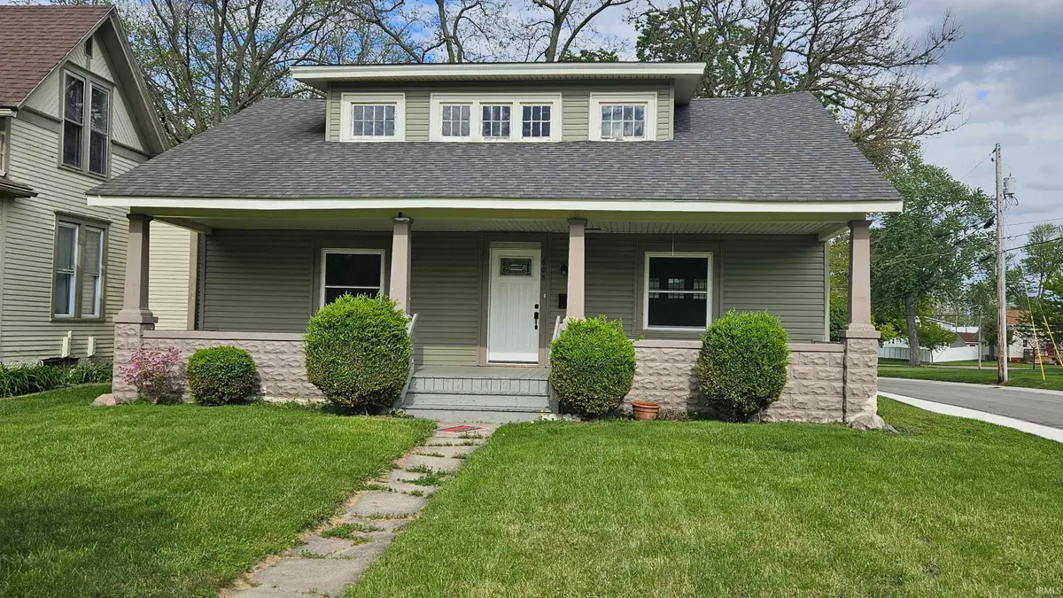 608 S Main Street, Auburn, IN 46706 - #1