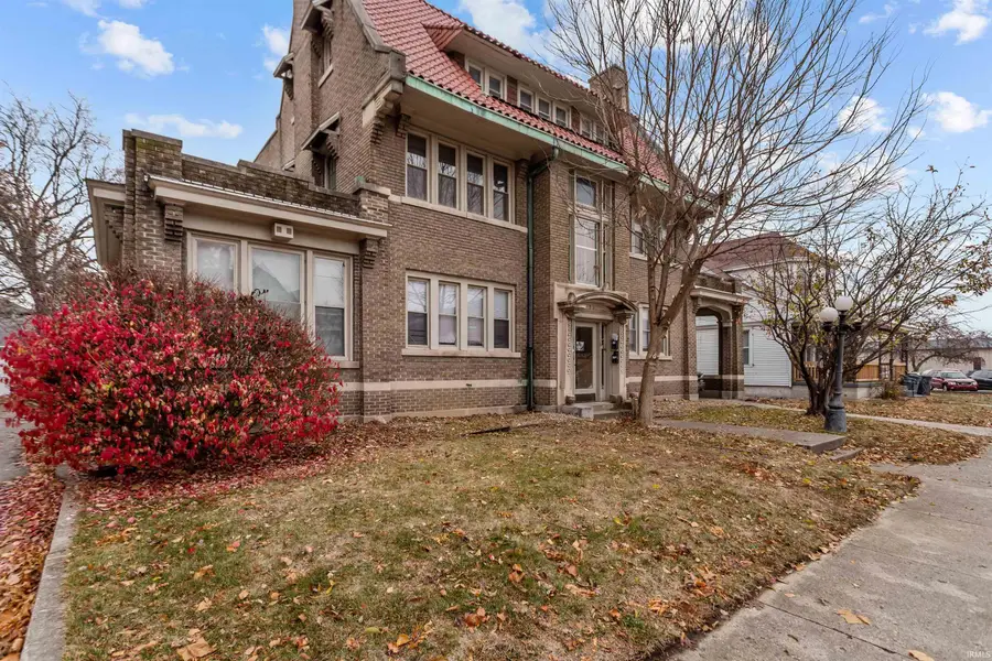 408 W Mulberry Street, Kokomo, IN 46901 - #3