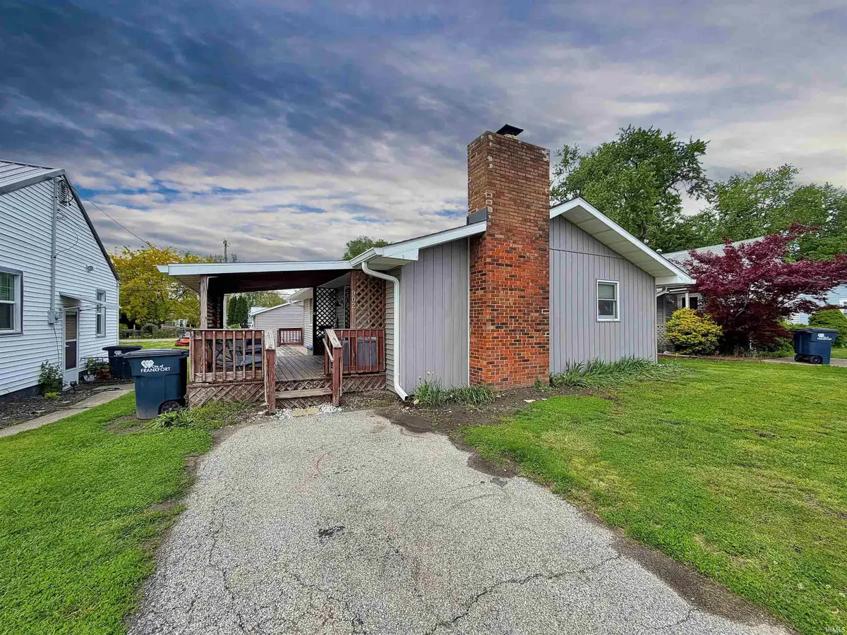 902 W Mcclurg Street, Frankfort, IN 46041 - #1