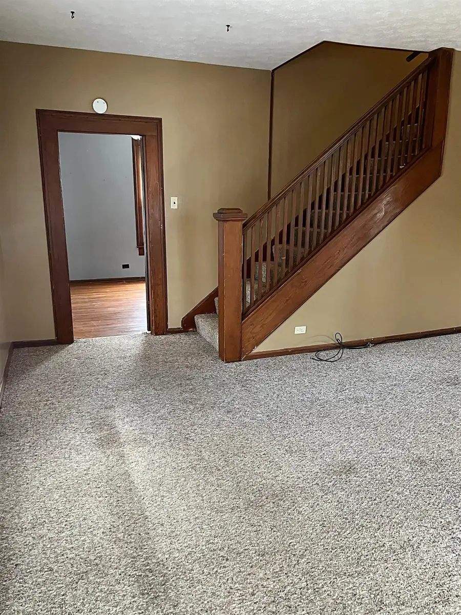 80 F St Nw, Linton, IN 47441 - #3