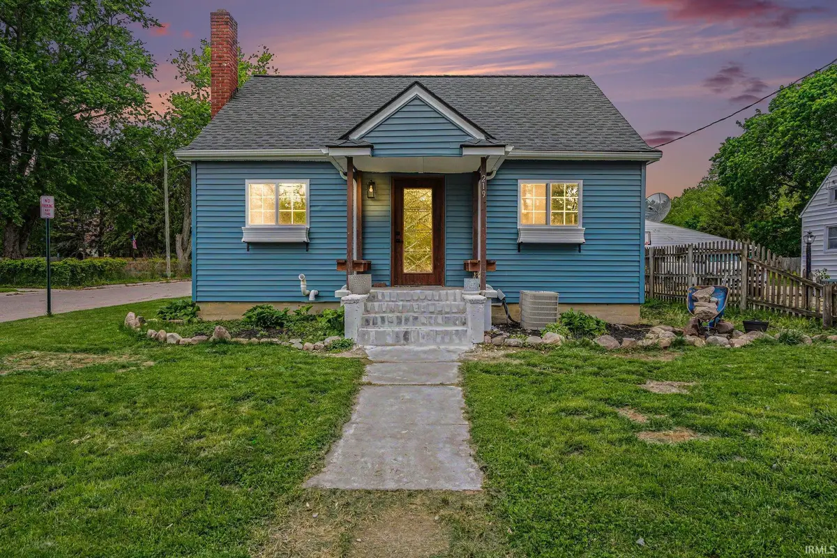219 W Patterson Street, Lakeville, IN 46536 - #1